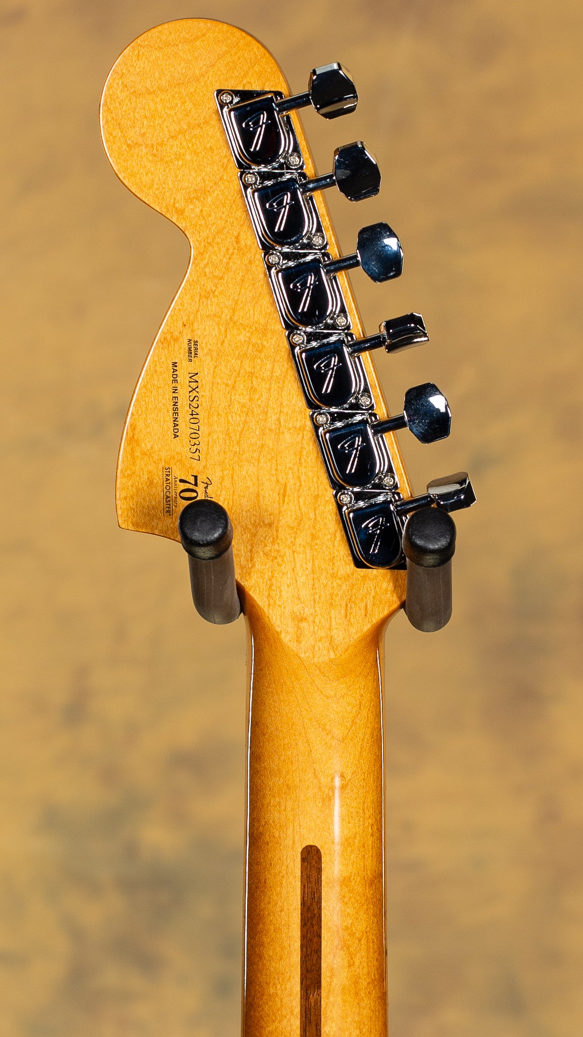 2025 Fender Vintera II 70s Stratocaster Vintage White