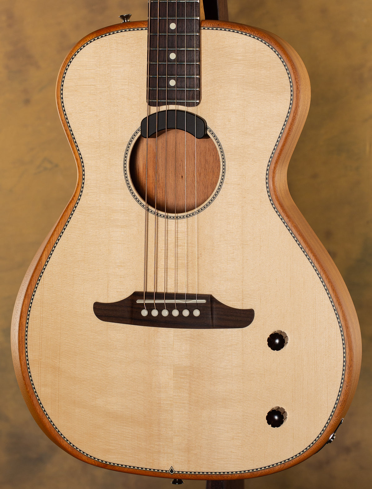 2024 Fender Highway Series Parlor Spruce Top