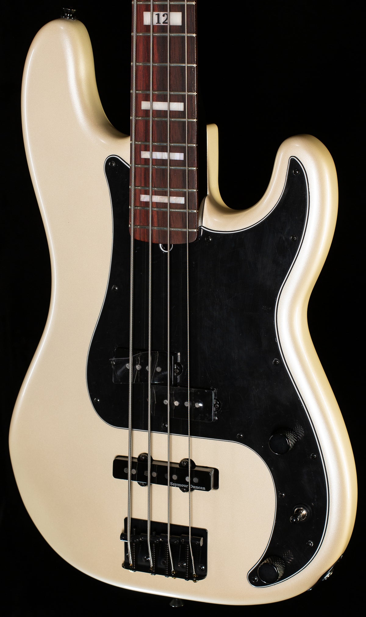 Fender Duff McKagan Deluxe Precision Bass Rosewood Fingerboard White Pearl (237)