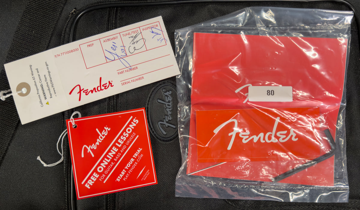 Fender Duff McKagan Deluxe Precision Bass Rosewood Fingerboard White Pearl (237)