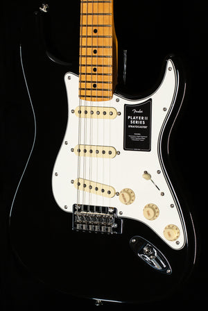 Fender Player II Stratocaster Maple Fingerboard Black (402)