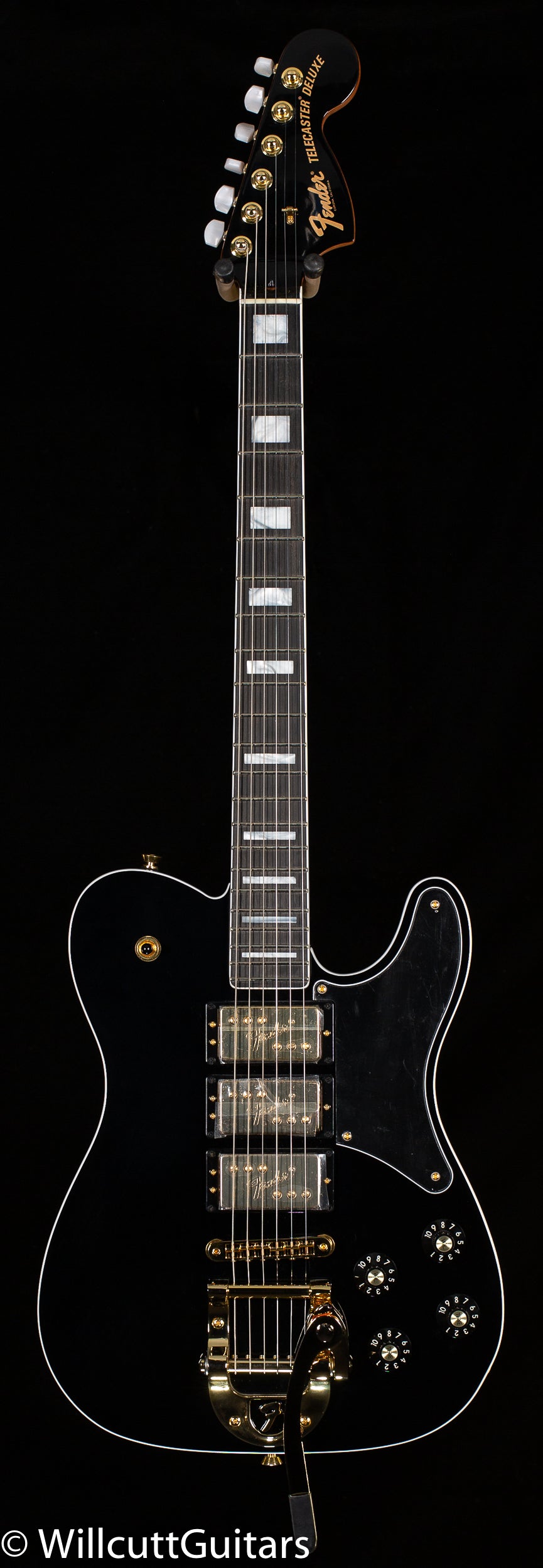 Fender troublemaker deals black