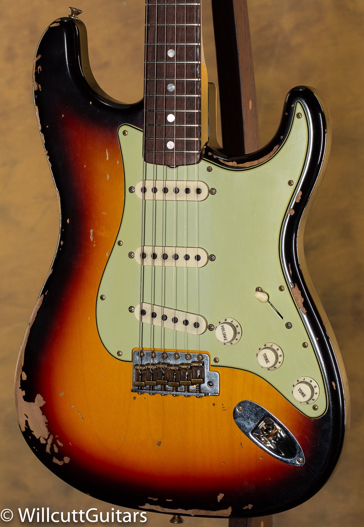 Fender Custom Shop Michael Landau Signature 1968 Stratocaster, Round-Laminated Rosewood, Bleached 3-Color Sunburst