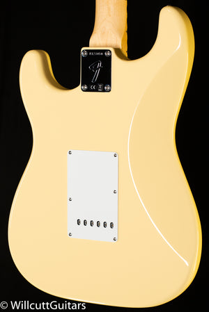 Fender Custom Shop Yngwie Malmsteen Signature Stratocaster Scalloped Maple Fingerboard Vintage White (450)