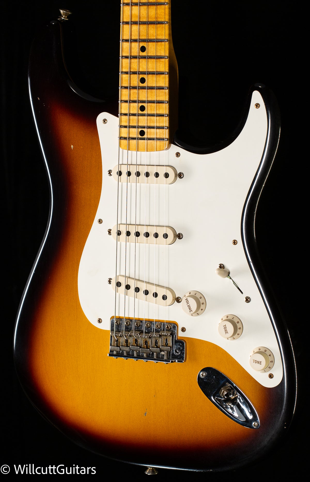 Fender Custom Shop Willcutt True &#39;57 Stratocaster Journeyman Relic 2-Tone Sunburst 65 C (671)