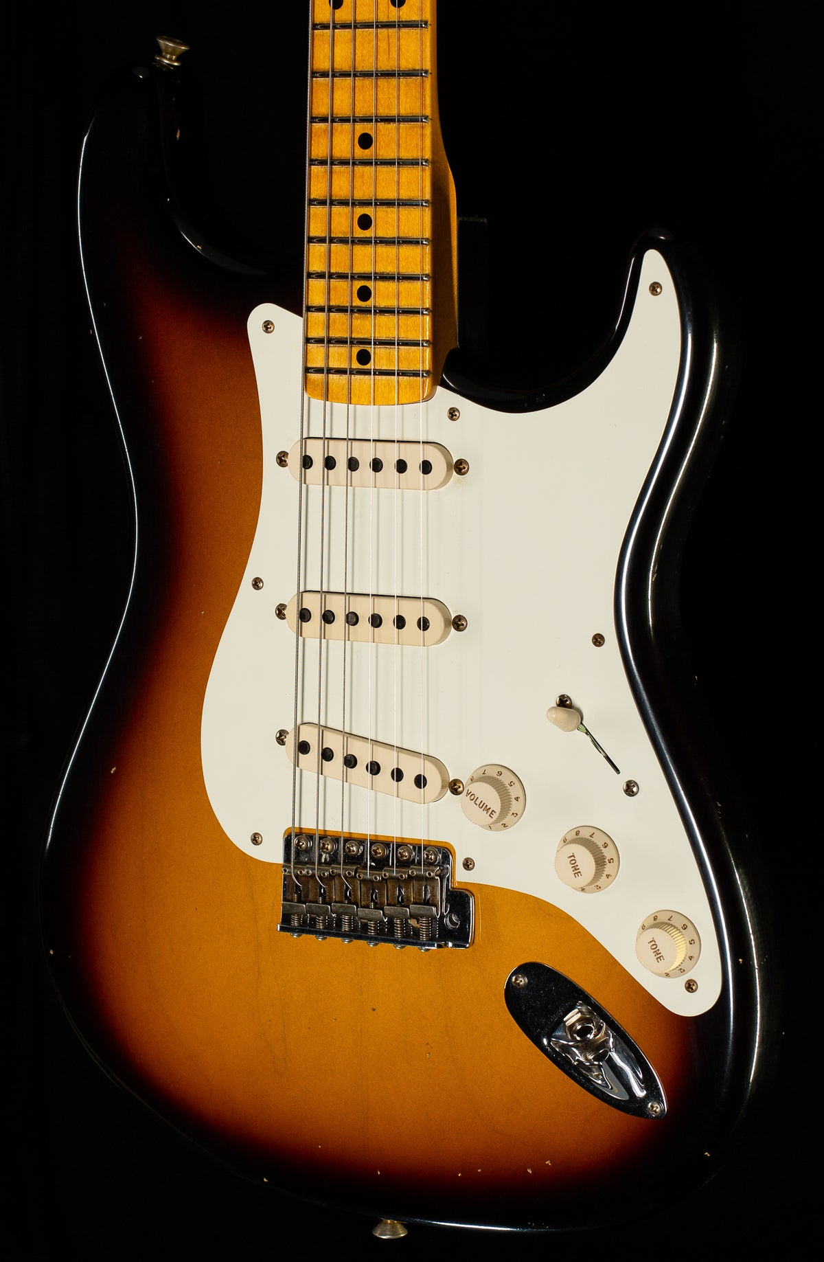 Fender Custom Shop Willcutt True &#39;57 Stratocaster Journeyman Relic 2-Tone Sunburst 65 C (547)
