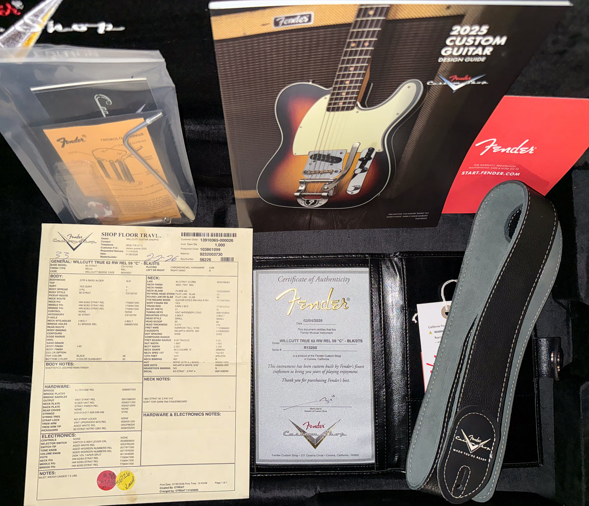 Fender Custom Shop Willcutt True '62 Journeyman Relic Black Over 3-Tone Sunburst 59 C (250)