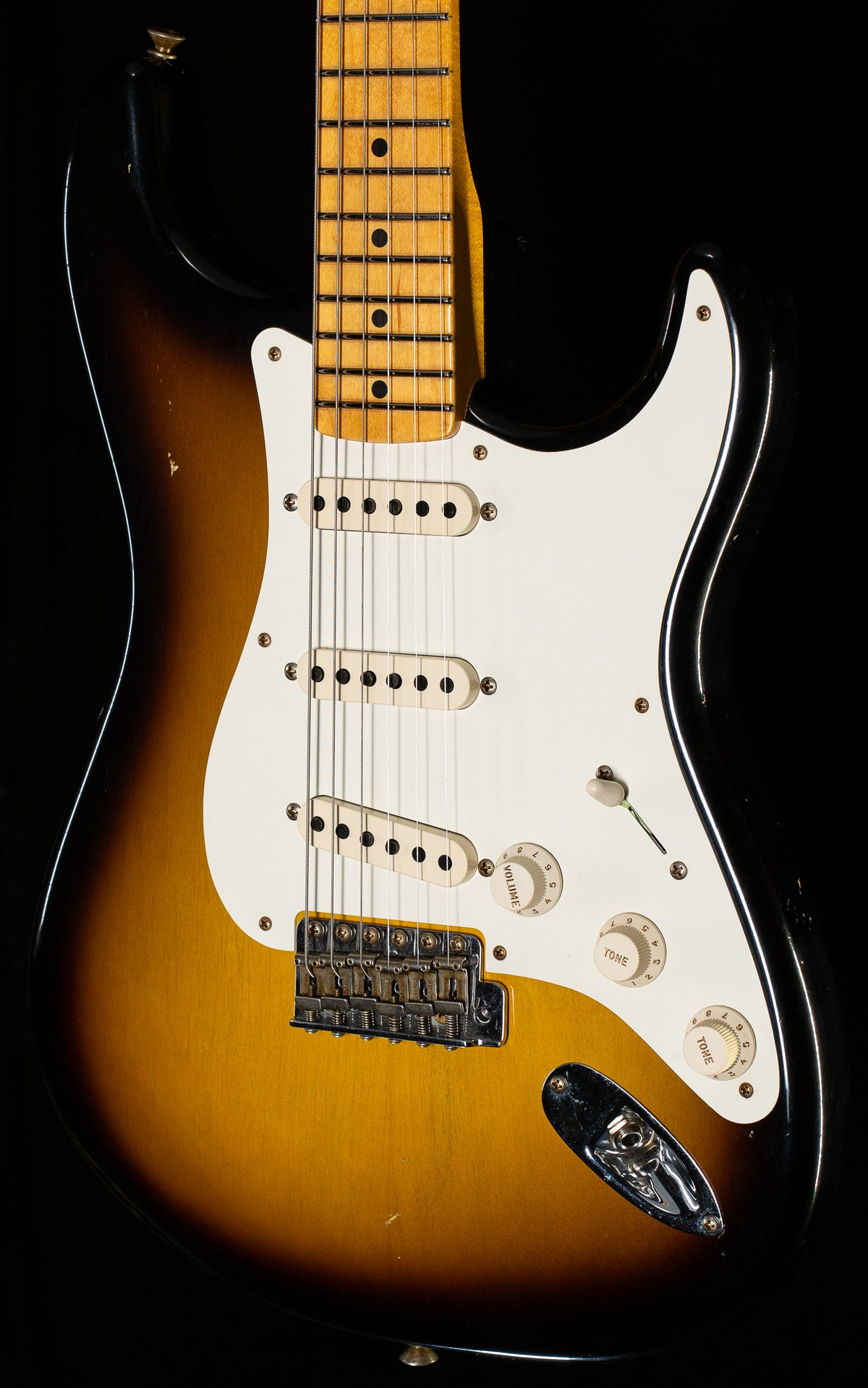 Fender Custom Shop Willcutt True &#39;57 Stratocaster Journeyman Relic 2-Tone Sunburst 65 C (515)