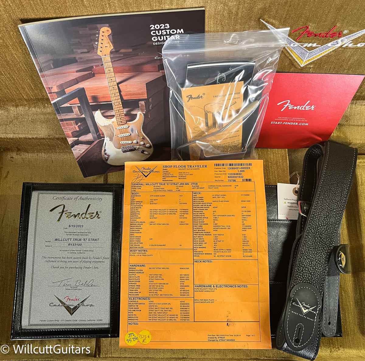 Fender Custom Shop Willcutt True &#39;57 Stratocaster Journeyman Relic 2-Tone Sunburst 65 C (100)