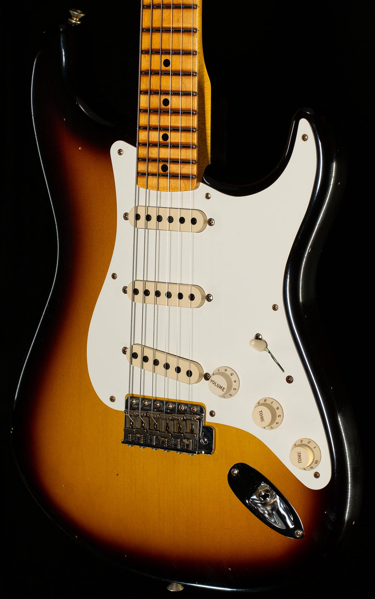Fender Custom Shop Willcutt True &#39;57 Stratocaster Journeyman Relic 2-Tone Sunburst 65 C (486)