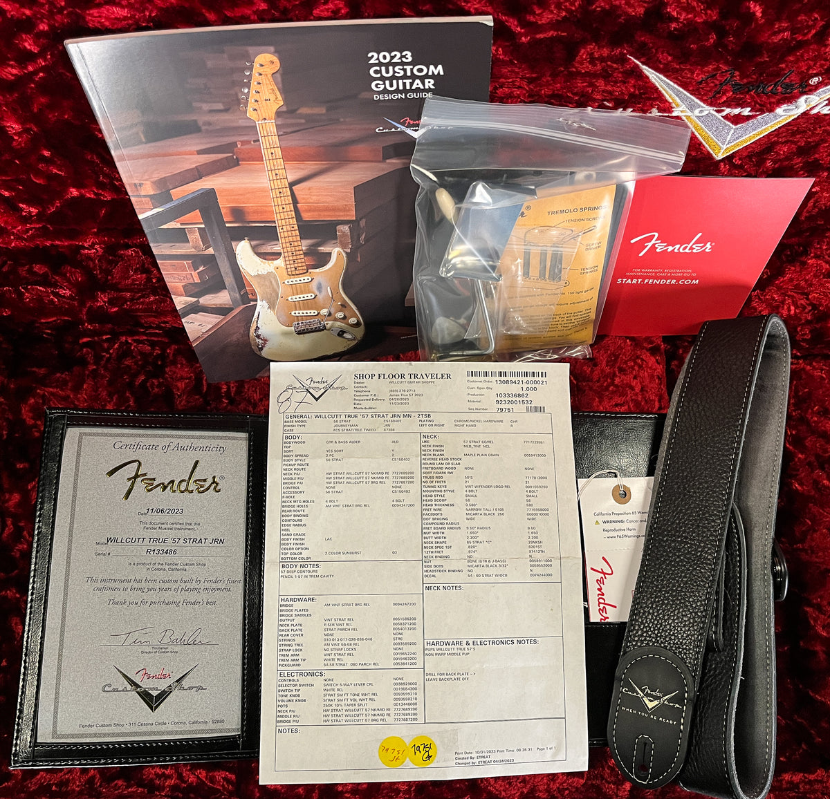 Fender Custom Shop Willcutt True &#39;57 Stratocaster Journeyman Relic 2-Tone Sunburst 65 C (486)