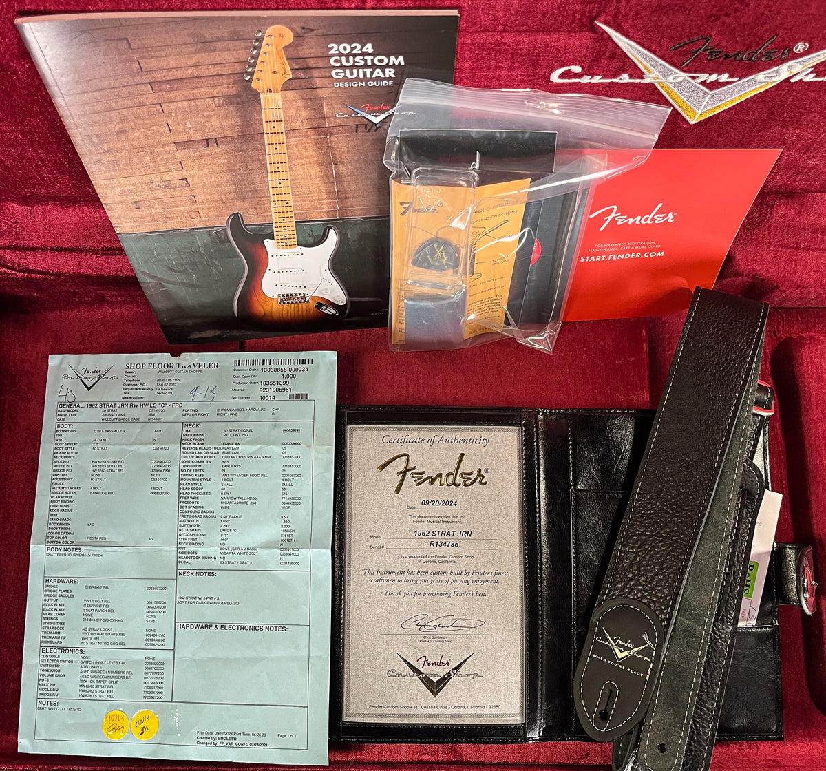 Fender Custom Shop Willcutt True &#39;62 Stratocaster Journeyman Relic Fiesta Red Large C (785)