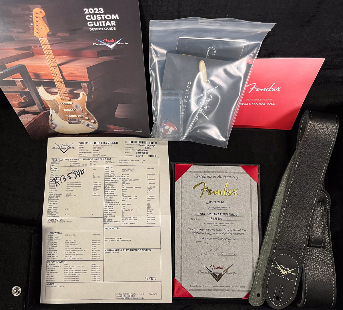 Fender Custom Shop Masterbuilt Dennis Galuzska True '62 Strat Journeyman Relic Black Brazilian 59 C (880)