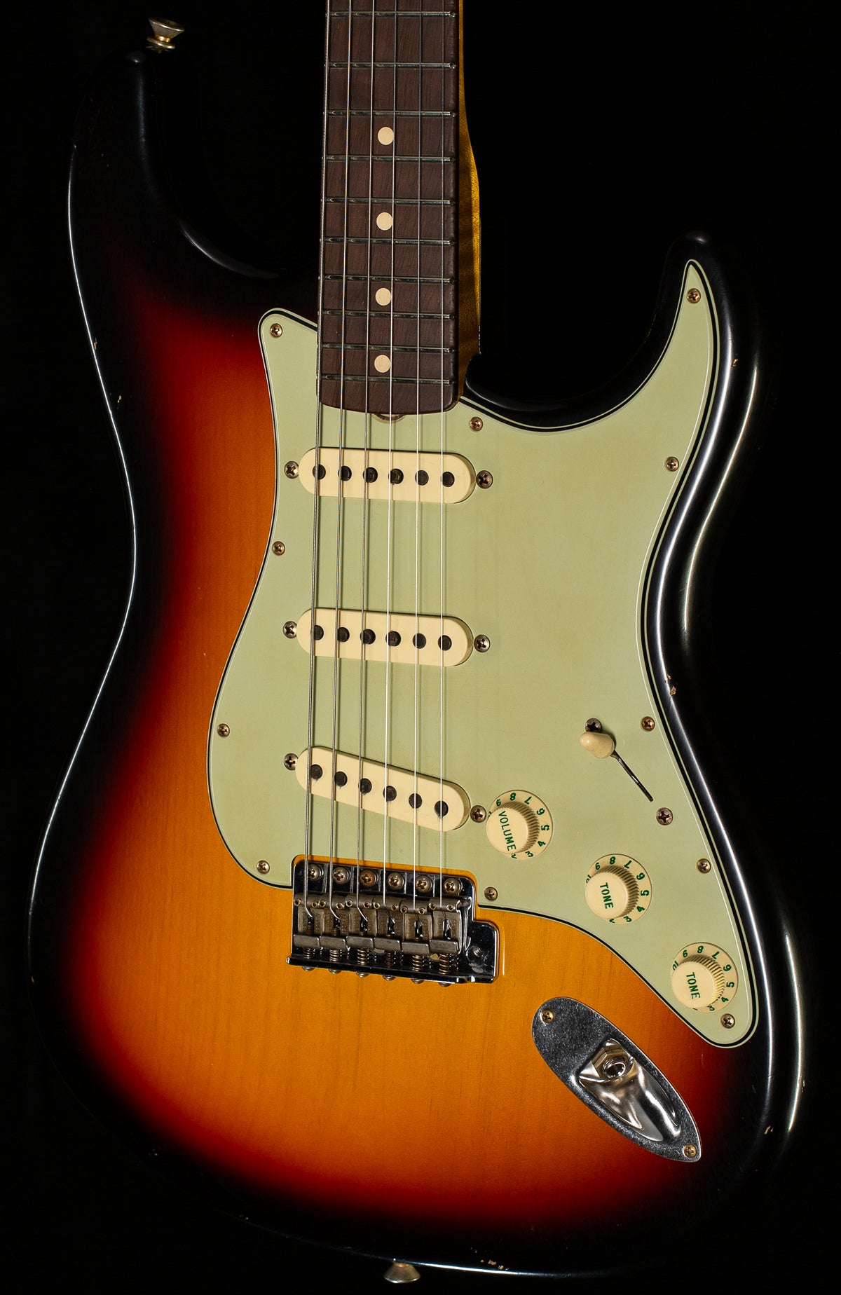Fender Custom Shop Masterbuilt Yuriy Shishkov Willcutt True &#39;62 Strat Journeyman Relic 3-Tone Sunburst (192)