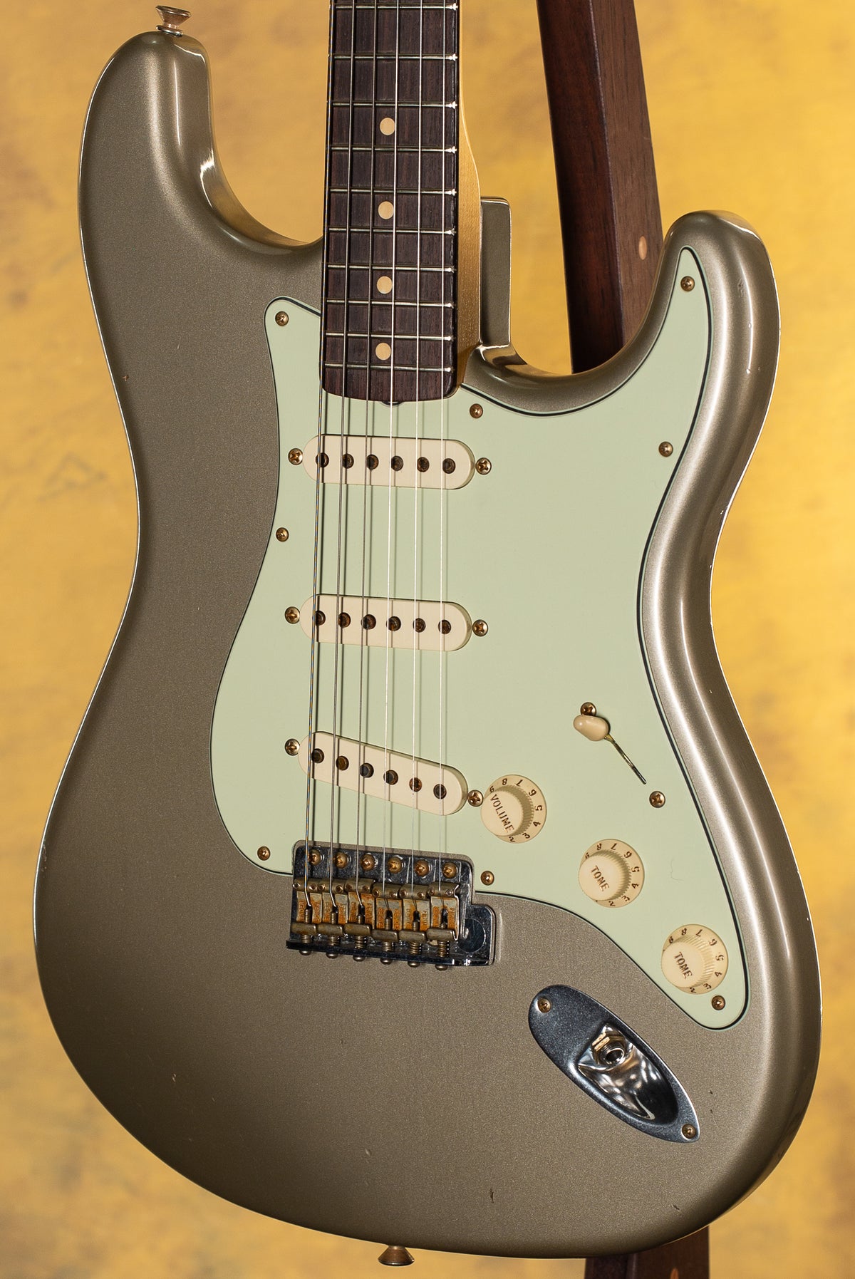 2006 Fender Custom Shop 1959 Stratocaster Shoreline Gold Relic