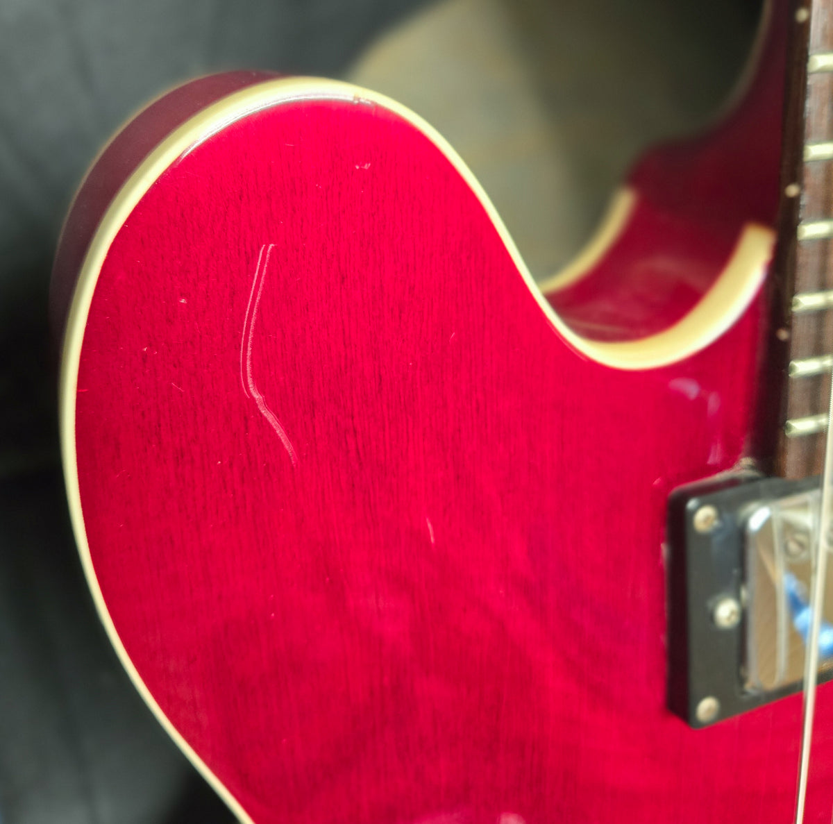 1997 Epiphone Dot ES-335 Cherry w/ Hardshell Case