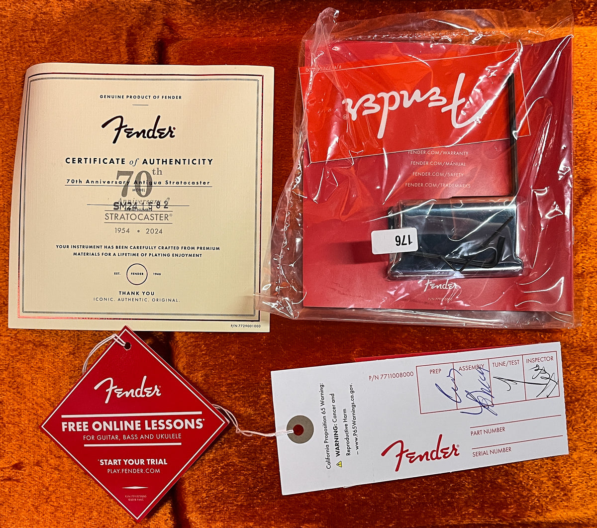 Fender 70th Anniversary Antigua Stratocaster Rosewood Fingerboard Antigua (582)