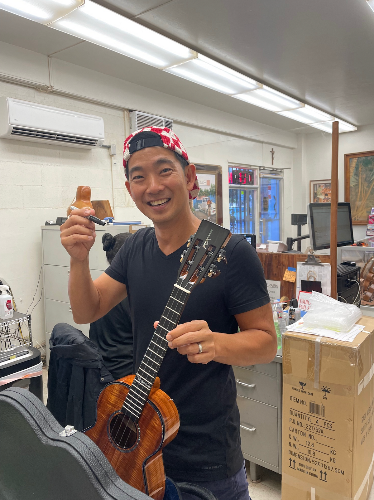 Kamaka Tenor 4 Jake Blue Edition Signed (244)