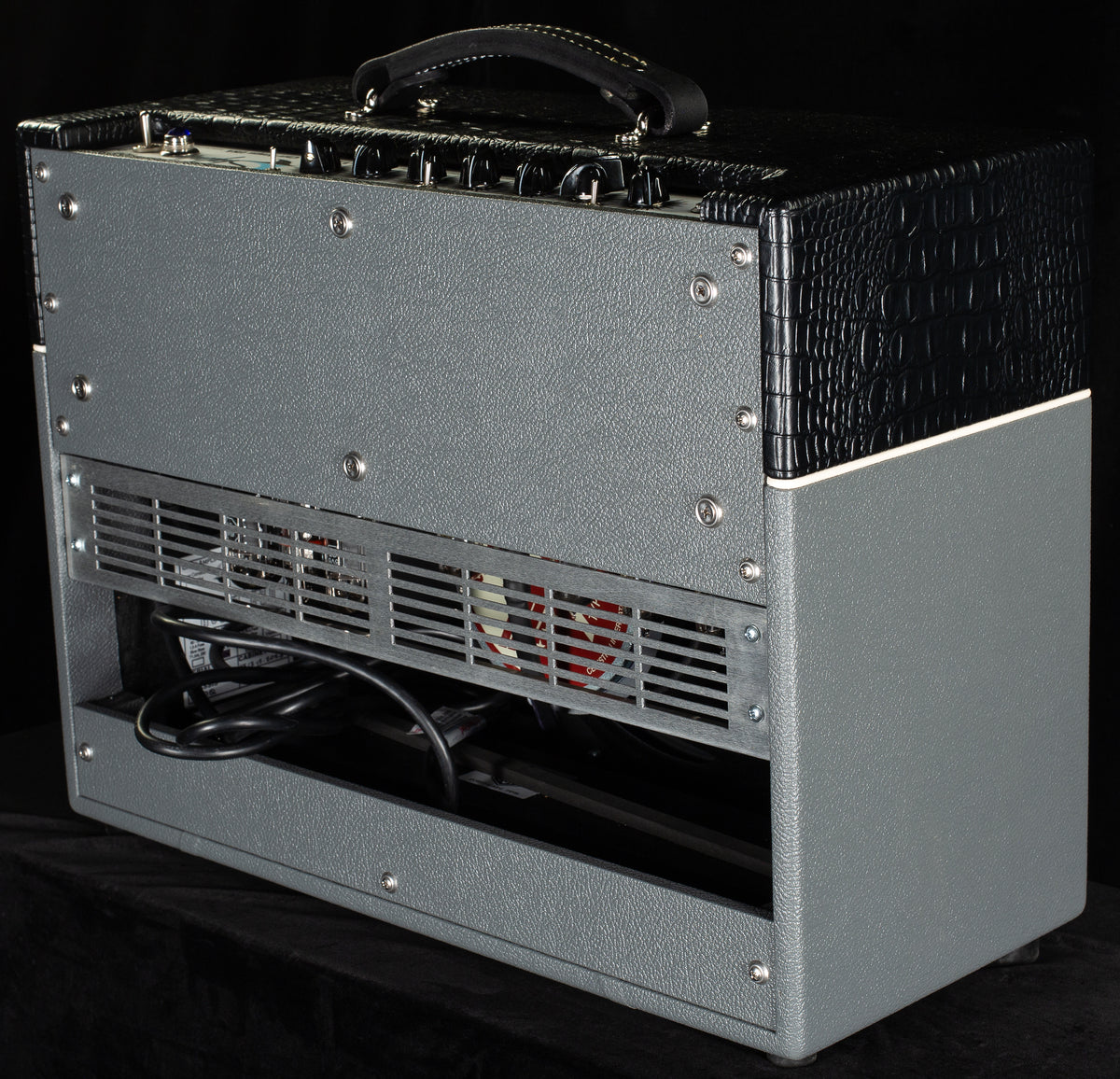 Carr Skylark Special 112 Combo Black Gator/Grey (102)