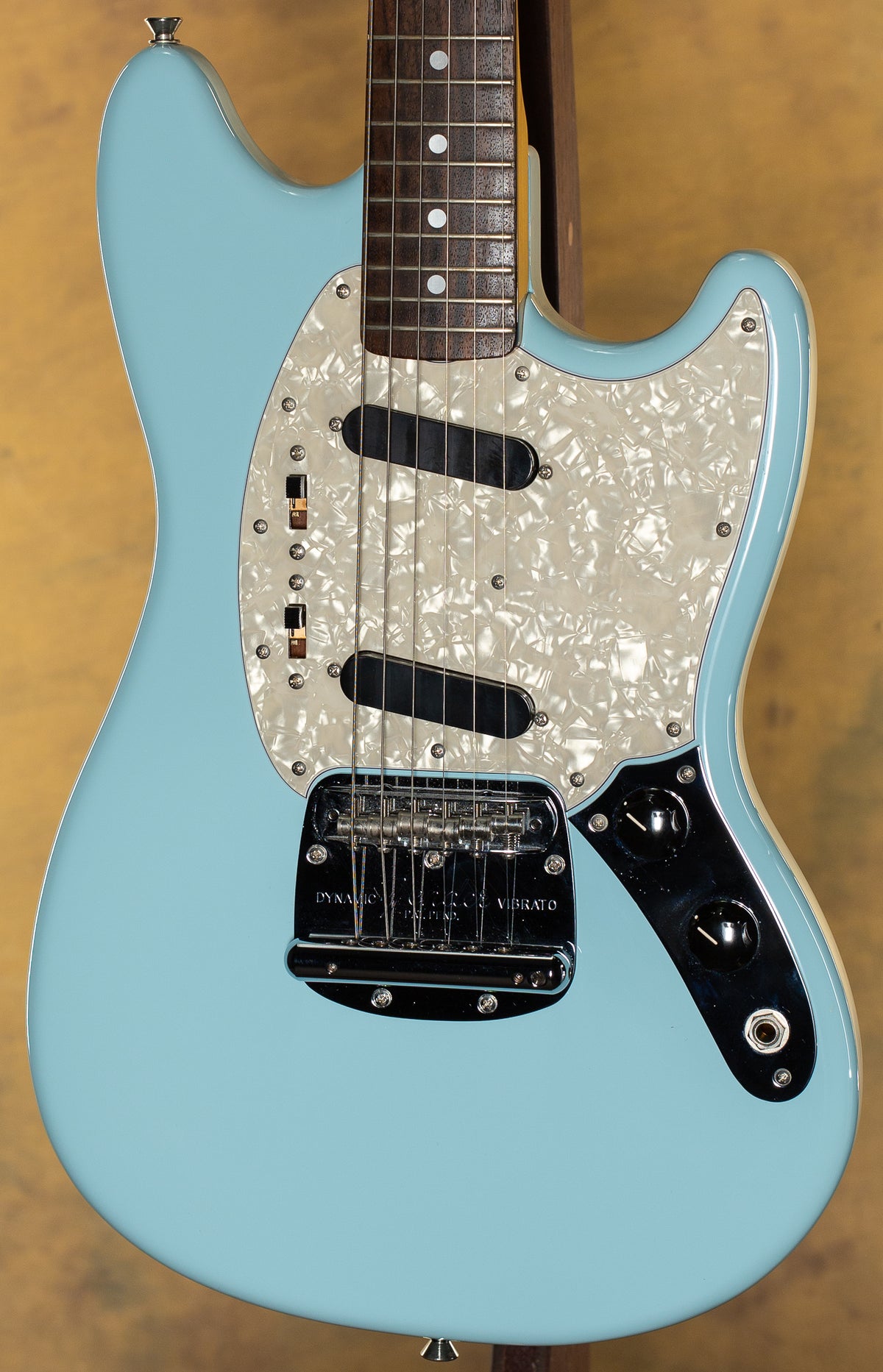 2010 Fender Classic Series &#39;65 Mustang Daphne Blue