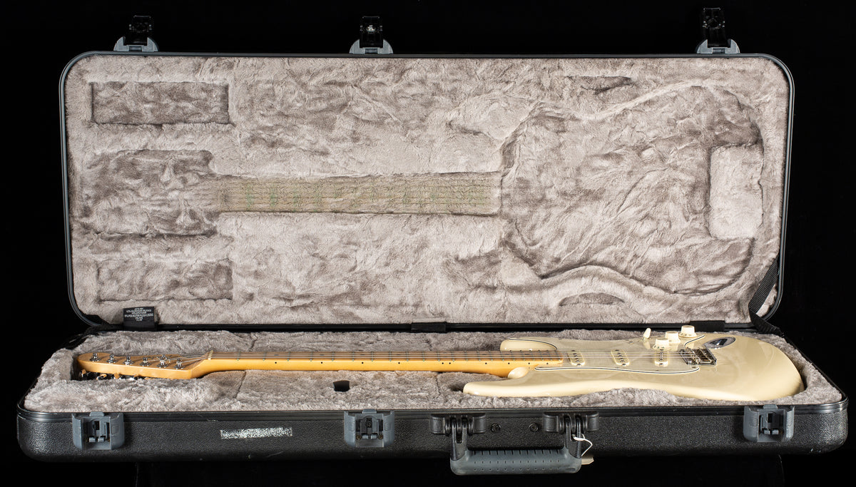 2017 Fender American Professional Stratocaster Olympic White Maple