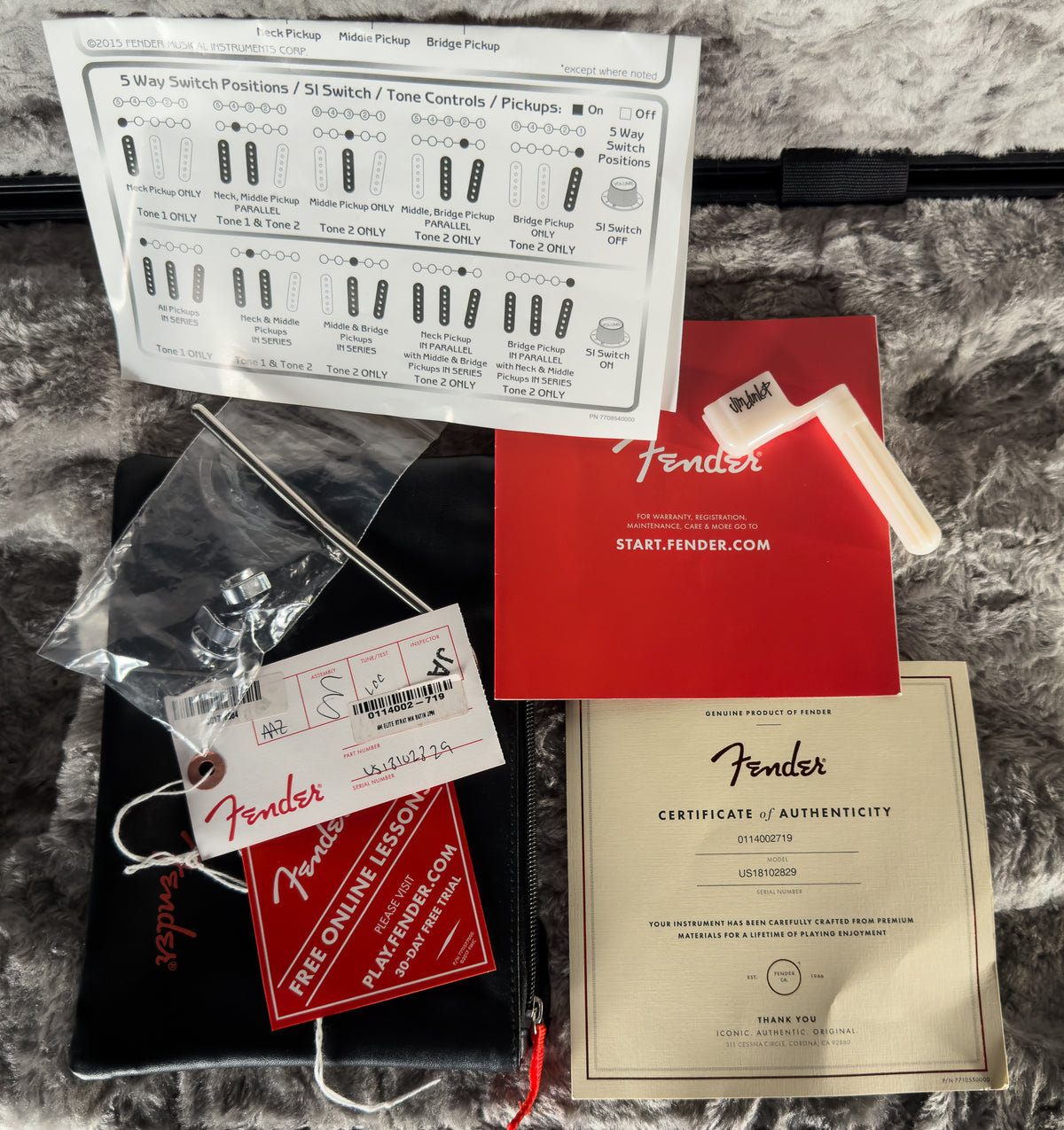 2018 Fender American Elite Stratocaster Satin Jade Pearl Metallic Fralin Split Blade