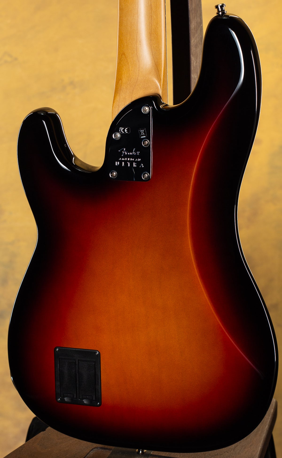 2019 Fender American Ultra Precision Bass Ultraburst