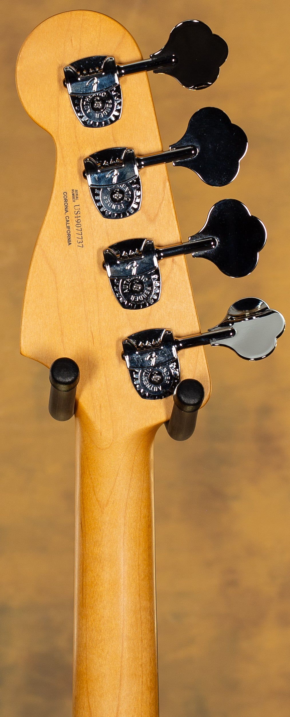 2019 Fender American Ultra Precision Bass Ultraburst