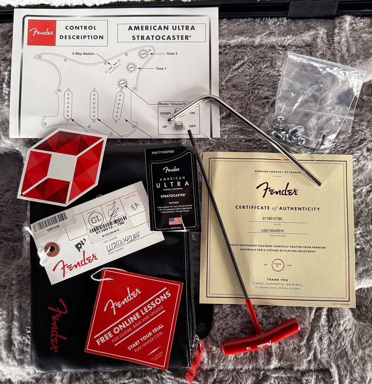 2021 Fender American Ultra Stratocaster Texas Tea Maple