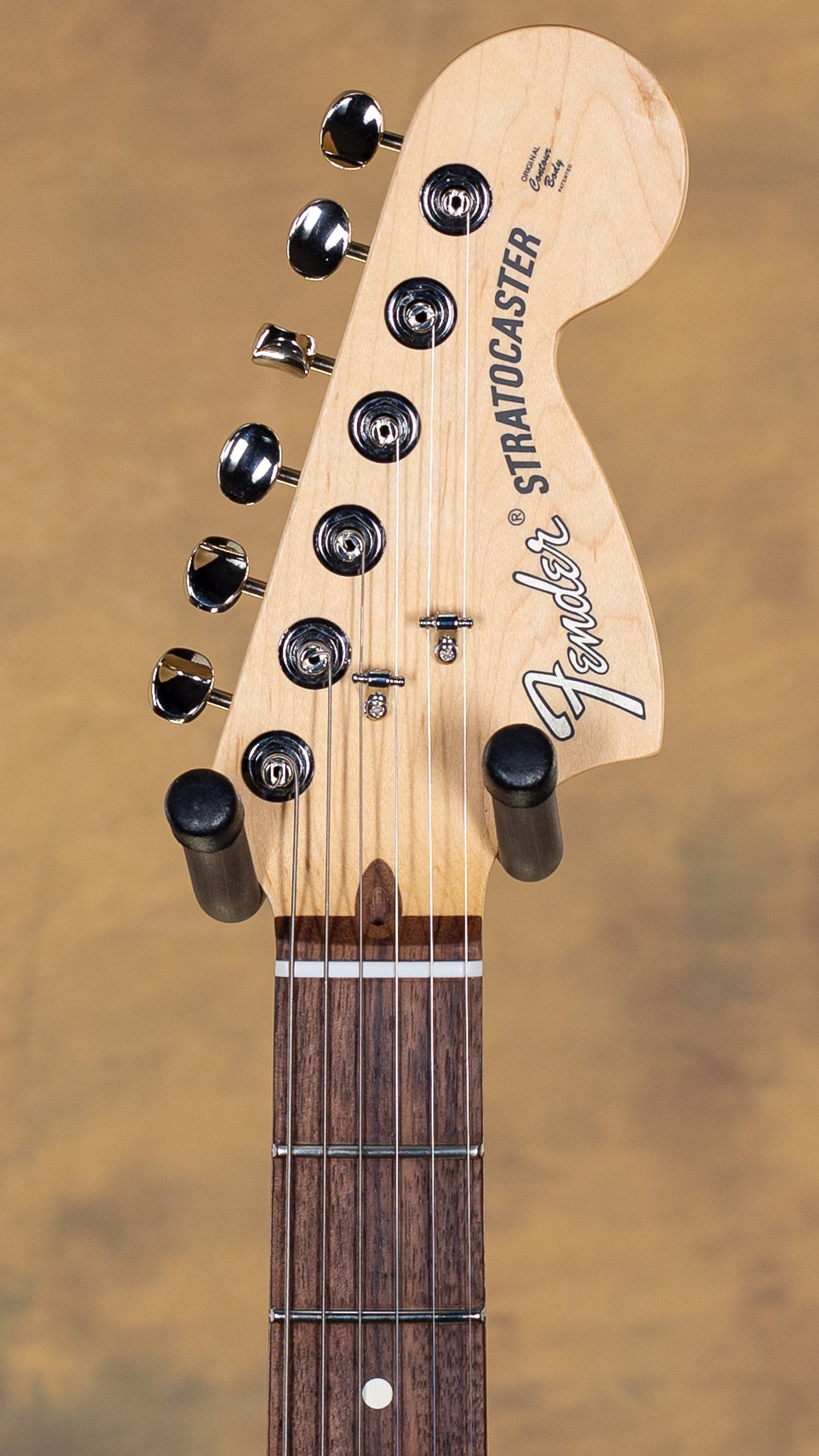 2022 Fender American Performer Stratocaster Rosewood Fingerboard Honey Burst