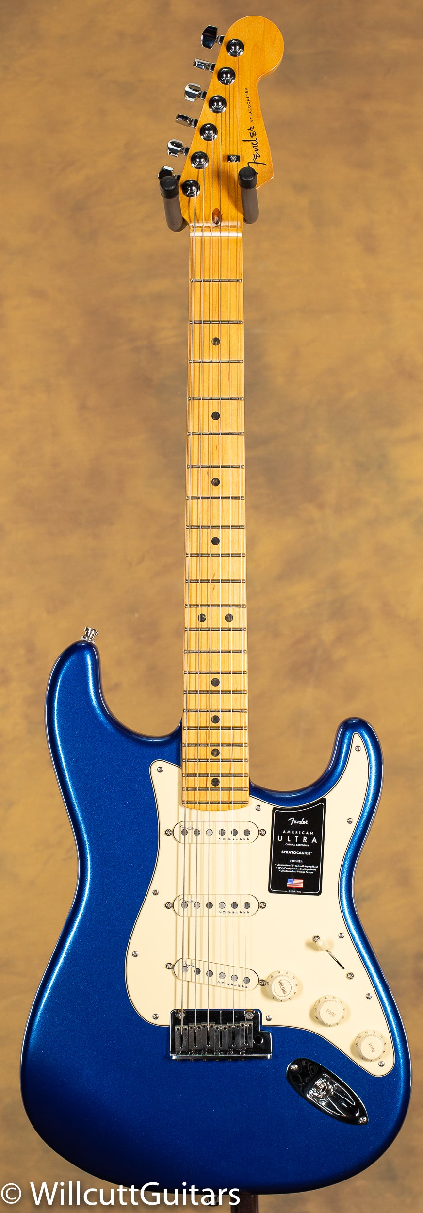 Fender American Ultra Stratocaster Cobra Blue Maple - Willcutt Guitars