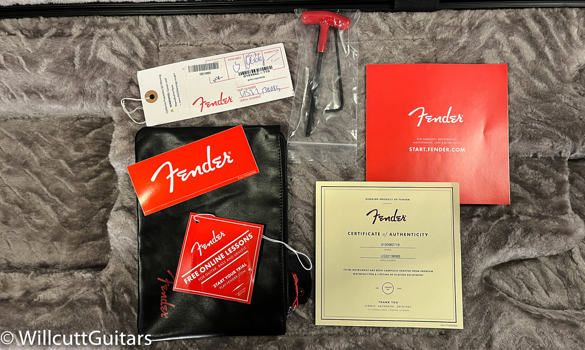 Fender American Professional II Precision Bass V Maple Fingerboard Miami Blue (085)