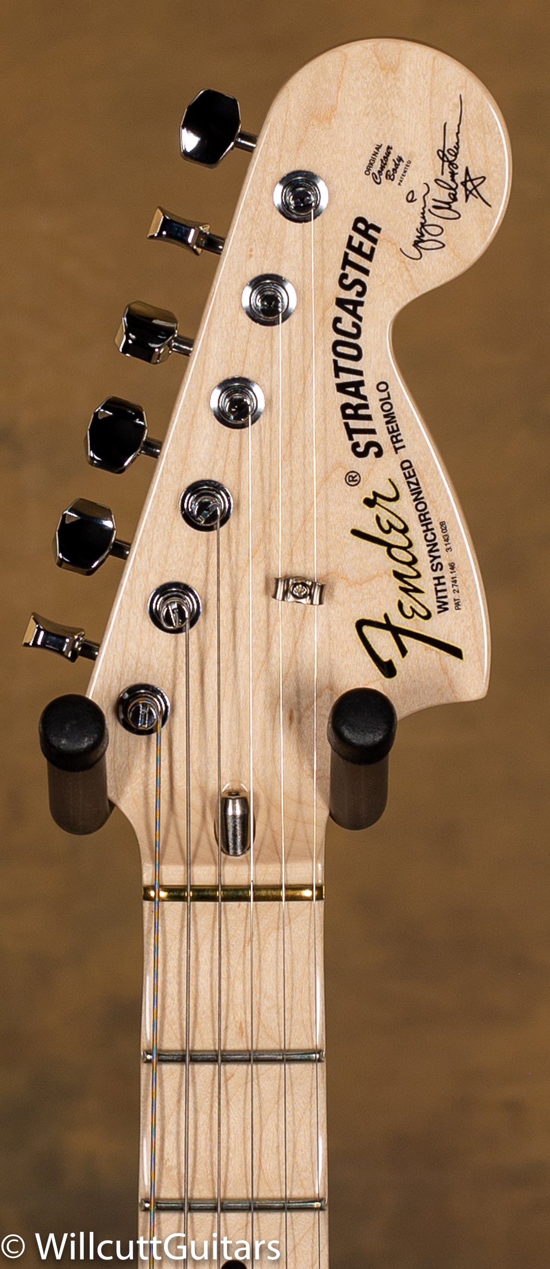 Fender Yngwie Malmsteen Stratocaster Scalloped Maple Fingerboard Vintage White