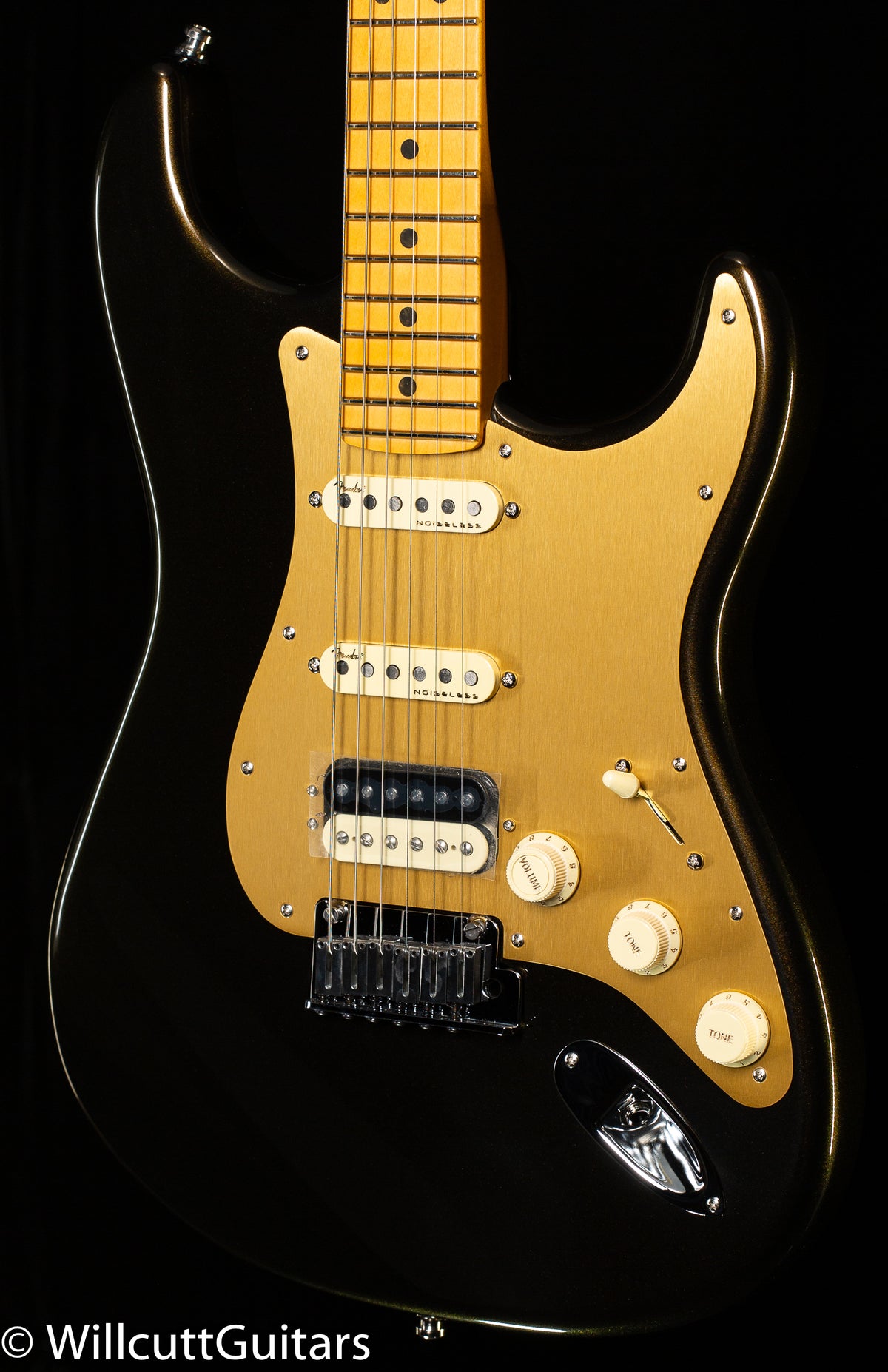 Fender American Ultra Stratocaster HSS Maple Fingerboard Texas Tea (218)