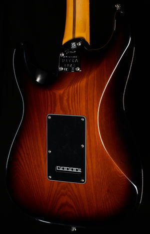 Fender American Ultra Luxe Stratocaster Rosewood Fingerboard 2-Color Sunburst (088)