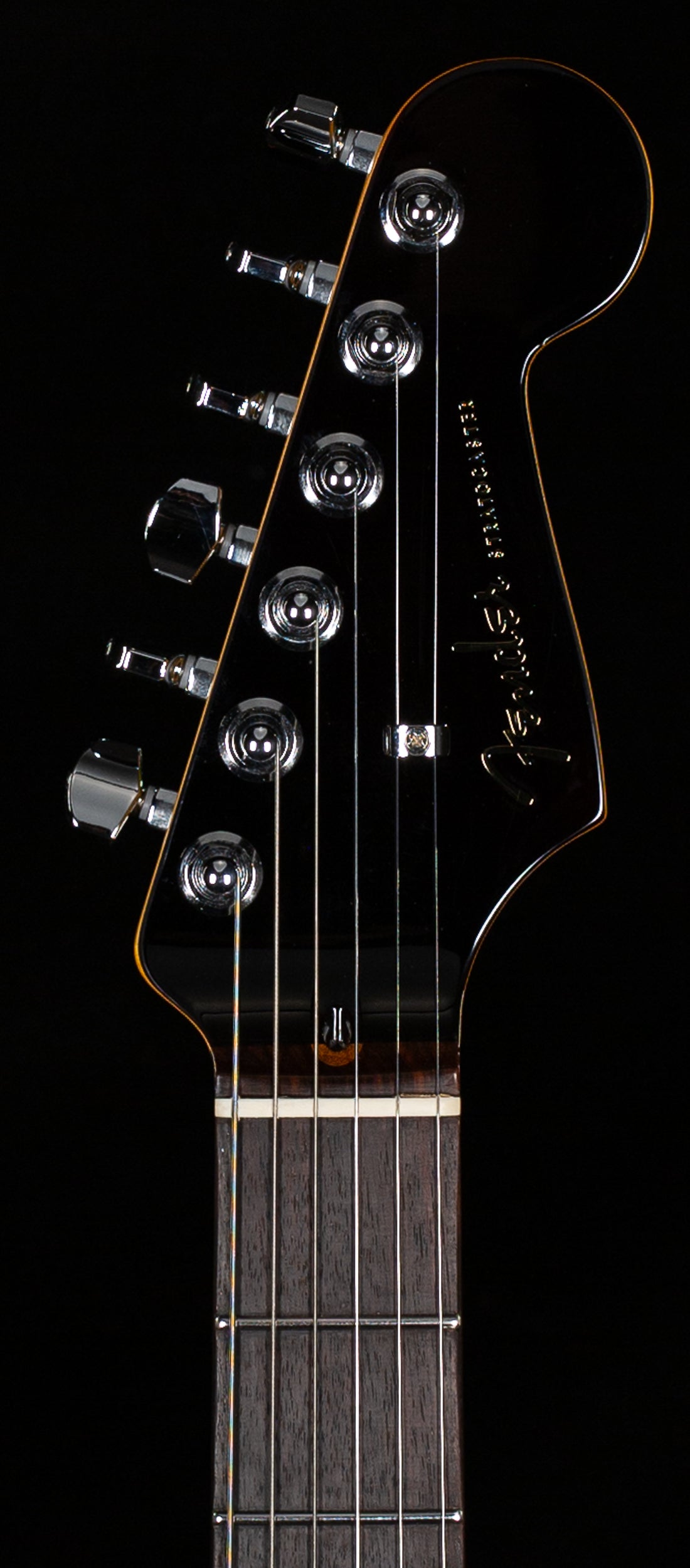 Fender American Ultra Luxe Stratocaster Rosewood Fingerboard 2-Color Sunburst (088)