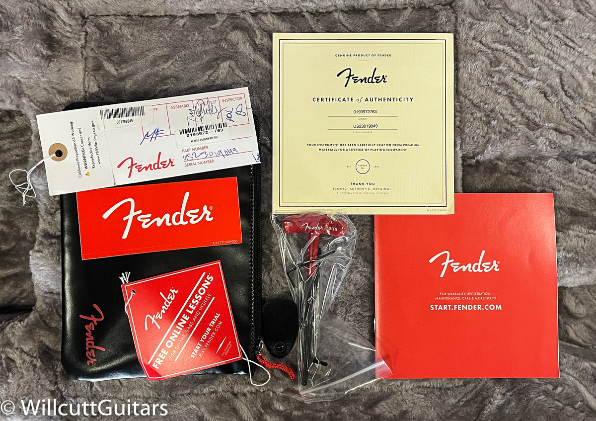 Fender American Professional II Jazz Bass Maple Fingerboard Roasted Pine (049)