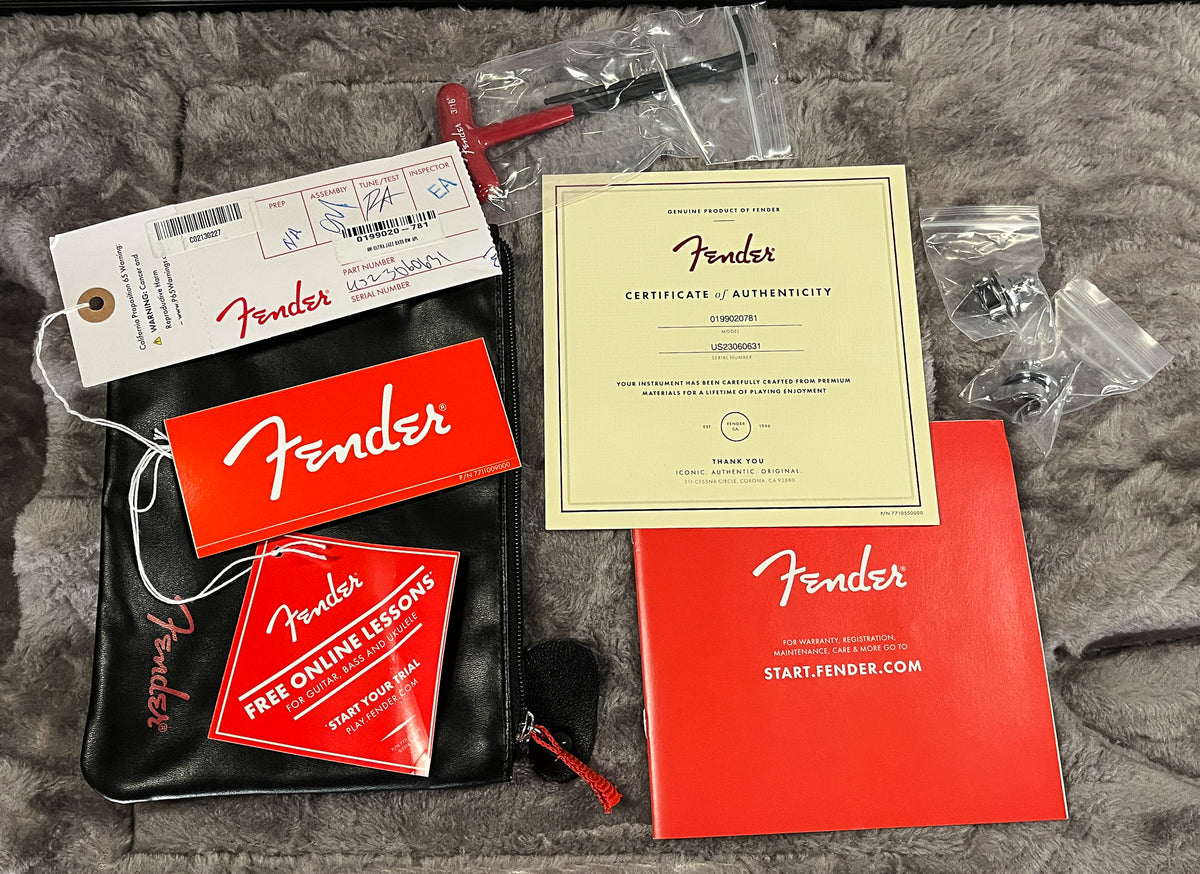 Fender American Ultra Jazz Bass Rosewood Fingerboard Arctic Pearl (631)
