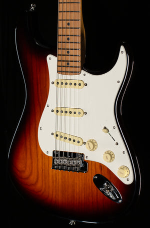 Fender American Professional II Stratocaster Roasted Maple Neck 2 Color Sunburst (775)