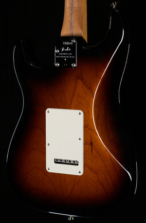 Fender American Professional II Stratocaster Roasted Maple Neck 2 Color Sunburst (108)