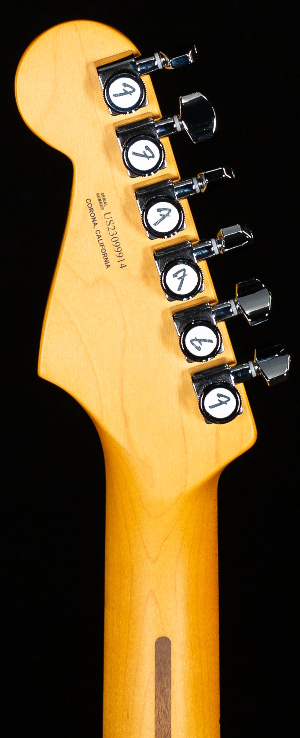 Fender American Ultra Stratocaster HSS Maple Fingerboard Texas Tea (914)