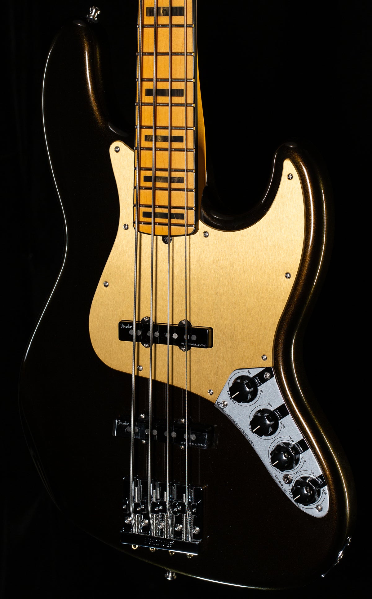 Fender American Ultra Jazz Bass Maple Fingerboard Texas Tea (908)