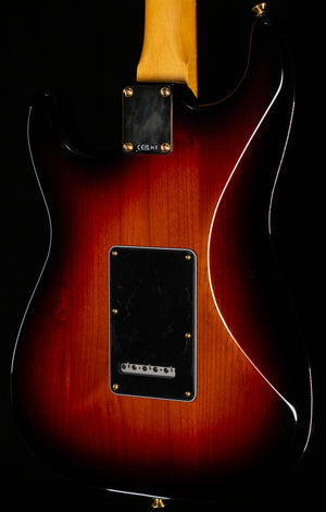 Fender Stevie Ray Vaughan Stratocaster 3-Color Sunburst (732)