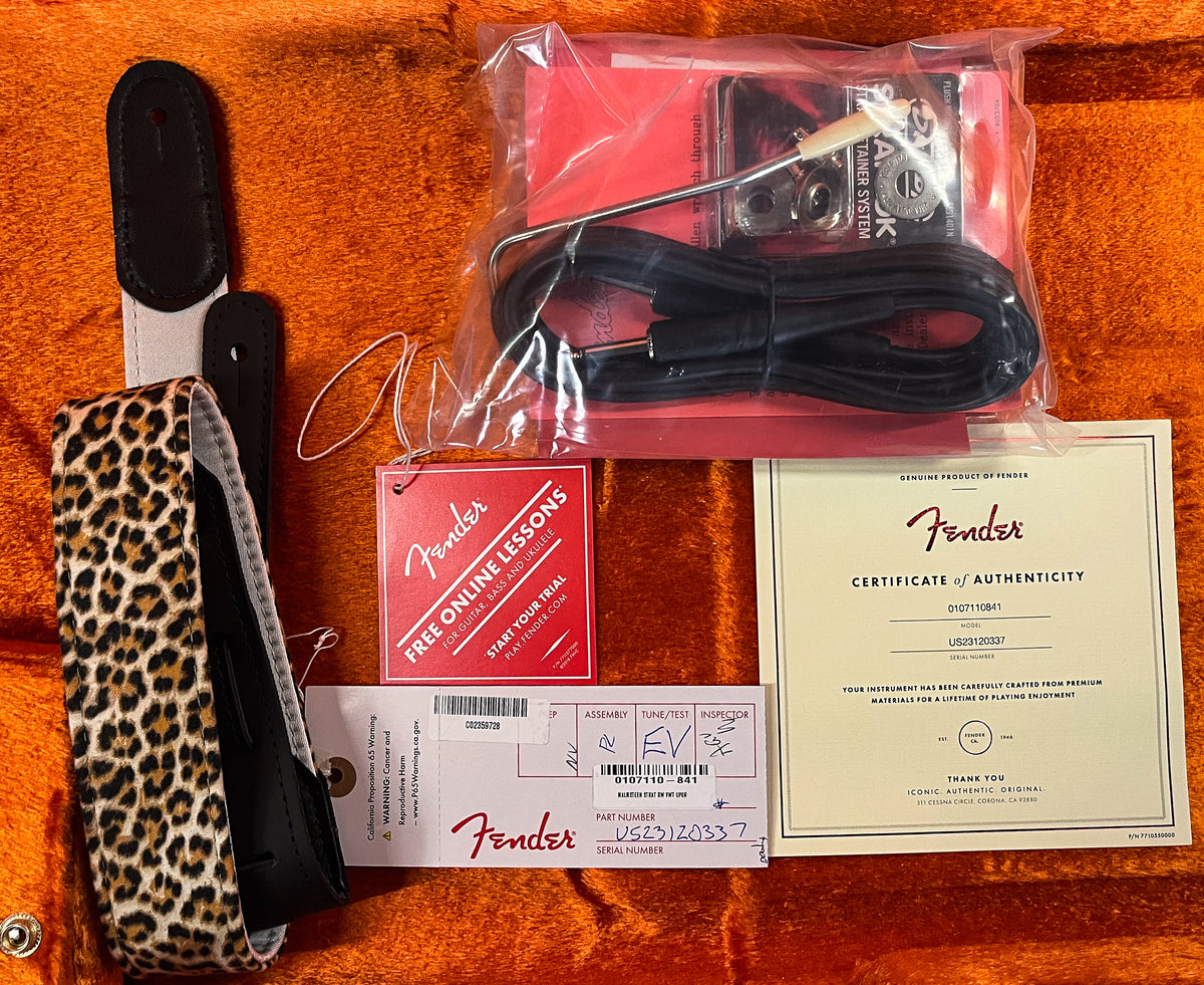 Fender Yngwie Malmsteen Stratocaster, Scalloped Rosewood Fingerboard, Vintage White (337)