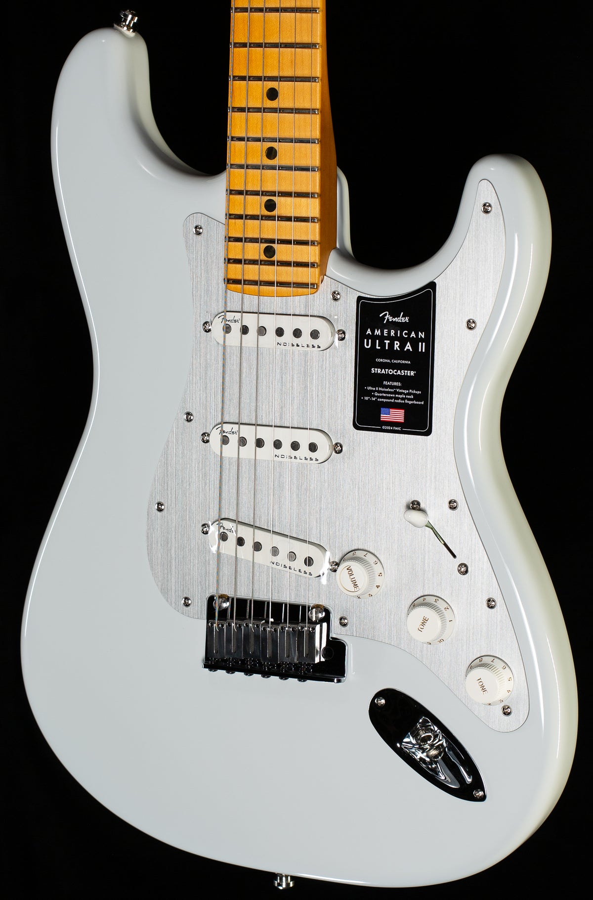 Fender American Ultra II Stratocaster Maple Fingerboard Avalanche (855)