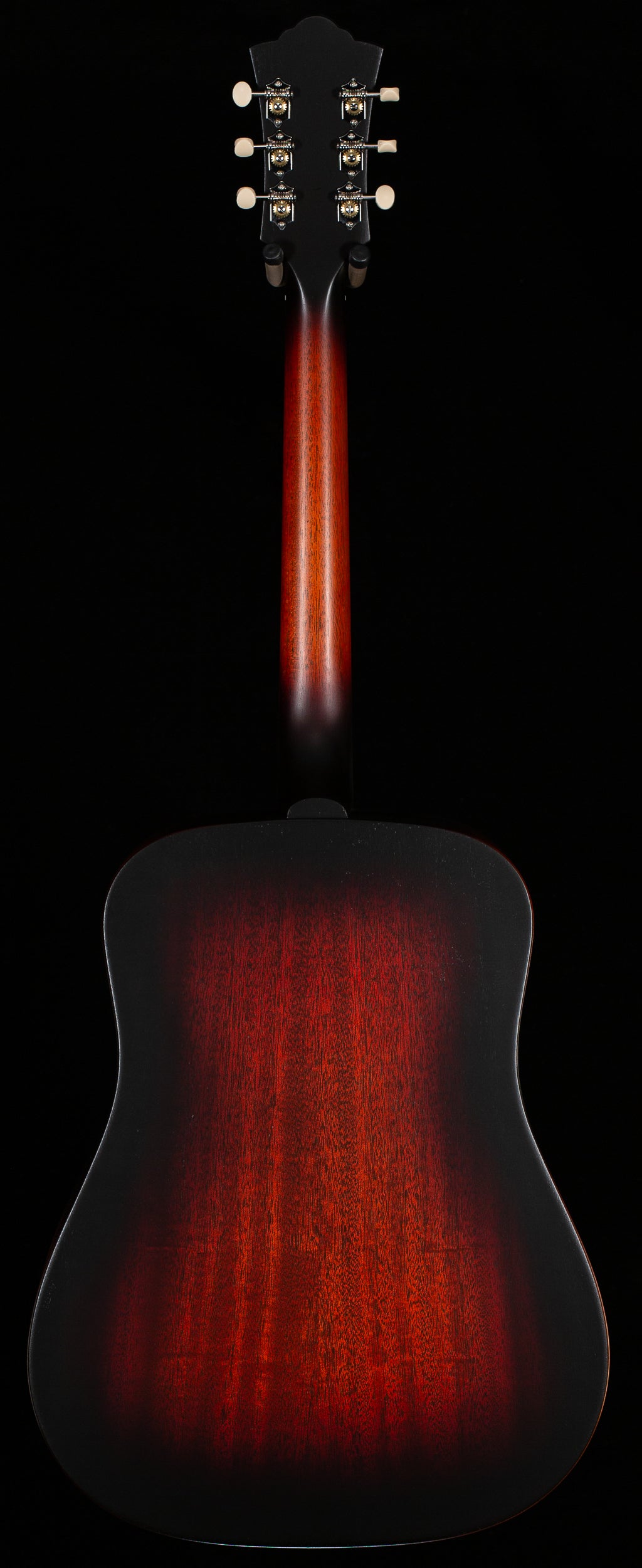 Guild D-20 Vintage Sunburst (036)