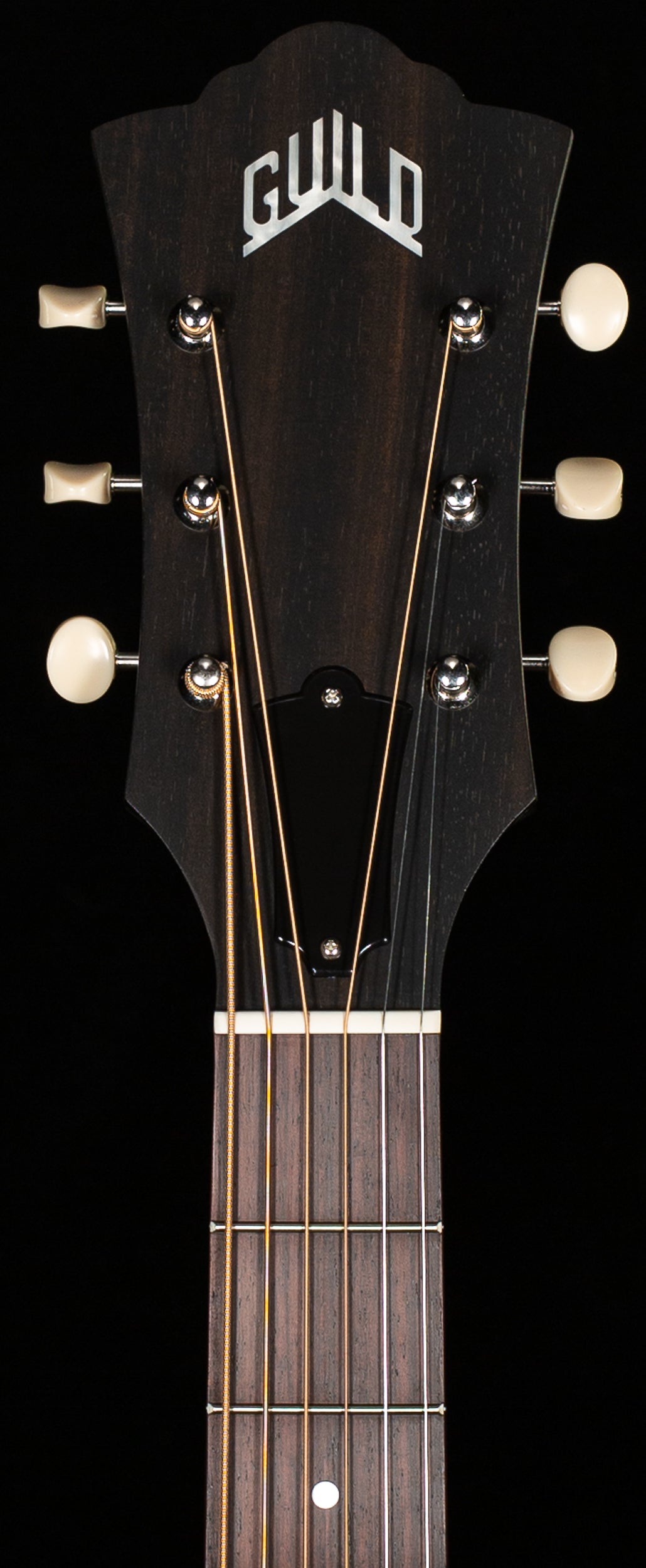 Guild D-20 Vintage Sunburst (036)