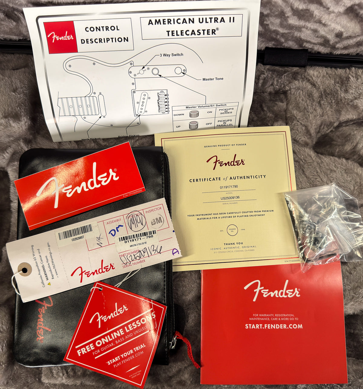 Fender American Ultra II Telecaster Ebony Fingerboard Texas Tea (136)