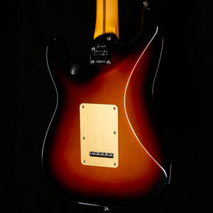 Fender American Ultra II Stratocaster Ebony Fingerboard Ultraburst (322)