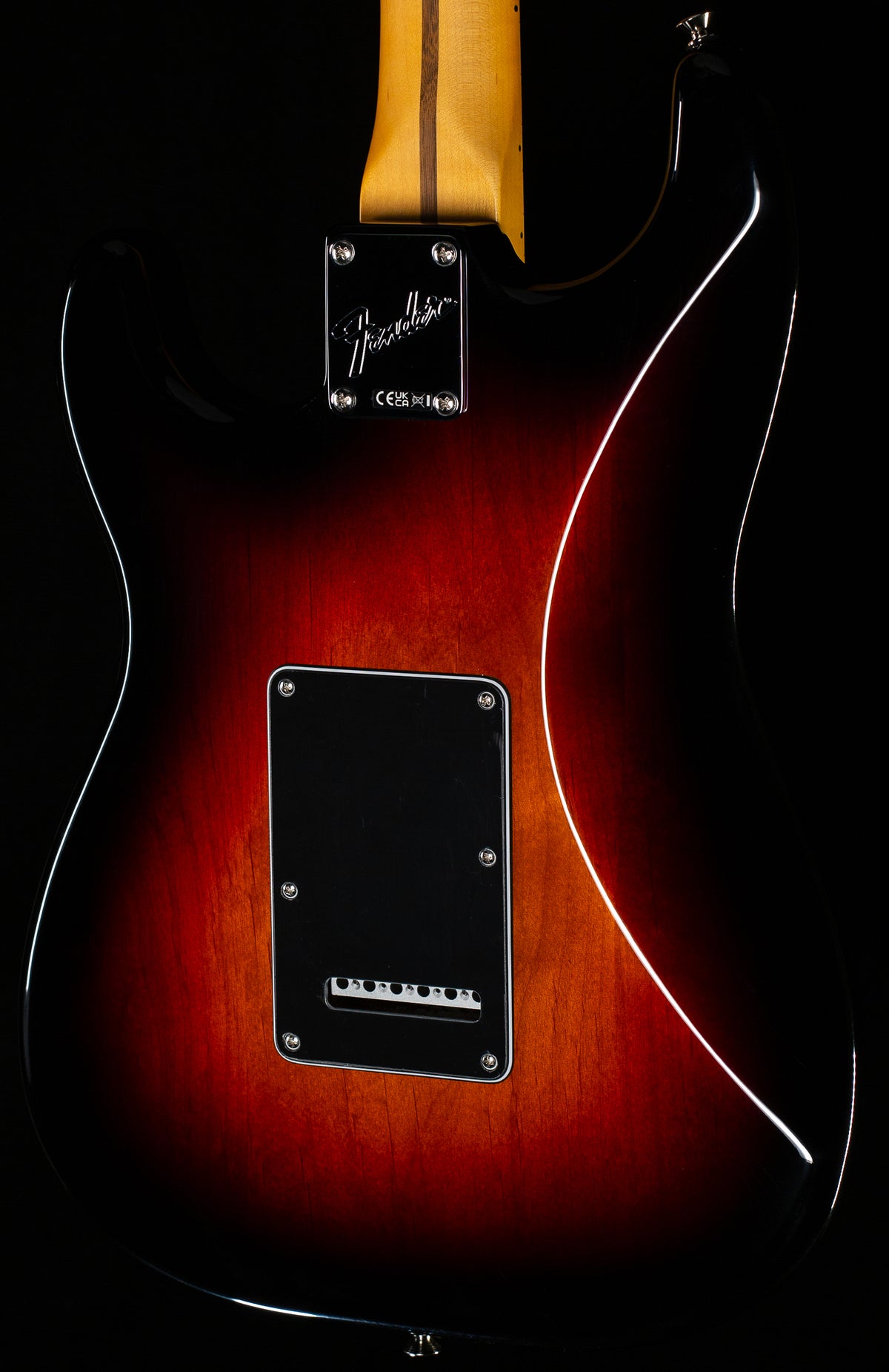 Fender American Professional Classic Stratocaster Maple Fingerboard 3-Color Sunburst (908)